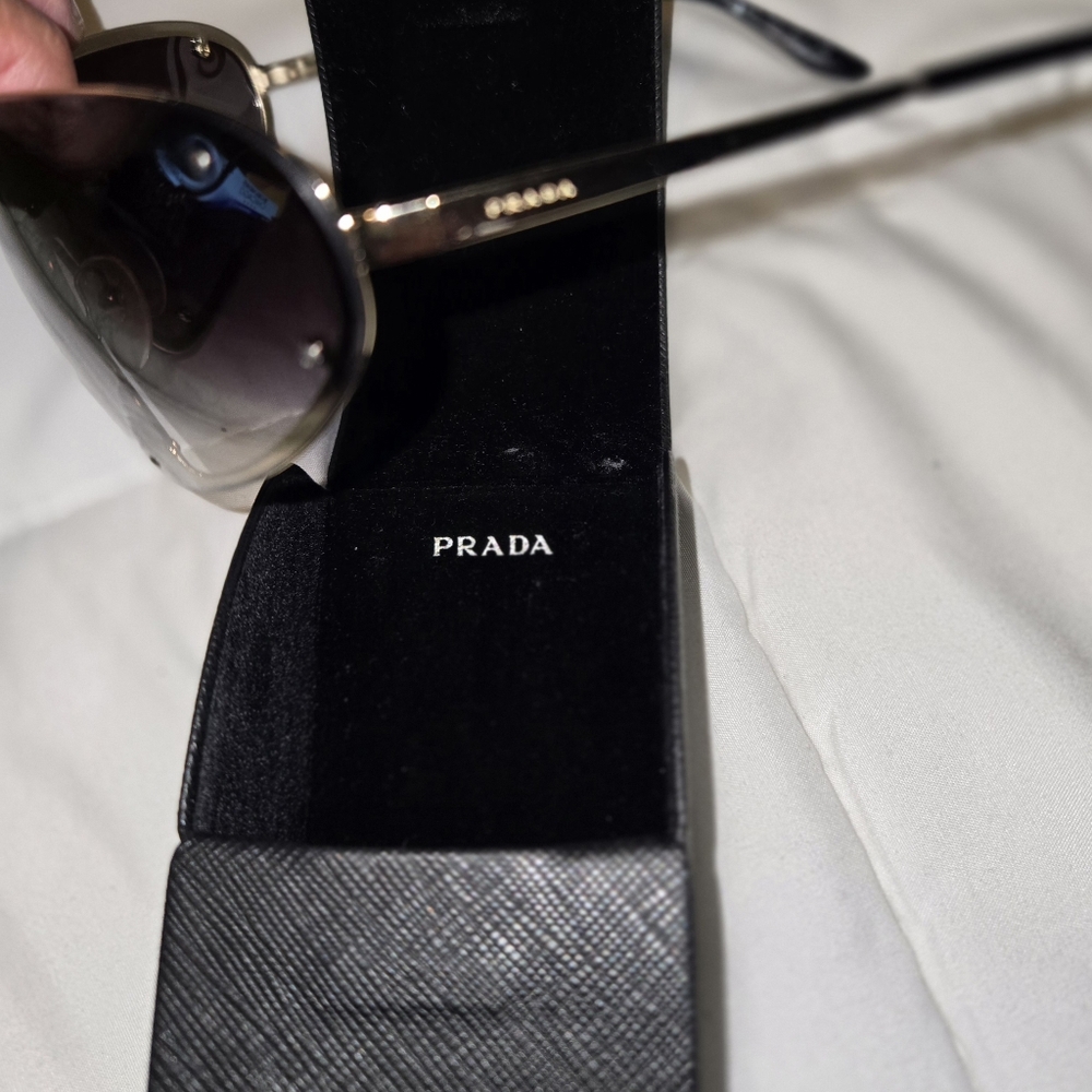 PRADA SUNGLASSES - Picture 3 of 4